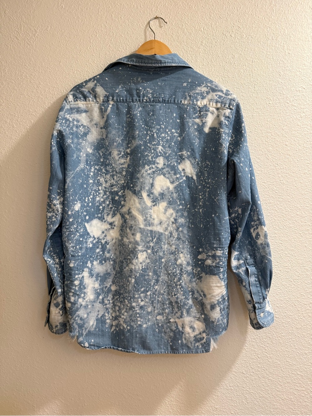 Frank and Eileen, button-down shirt bleach splatter small - Picture 3 of 3